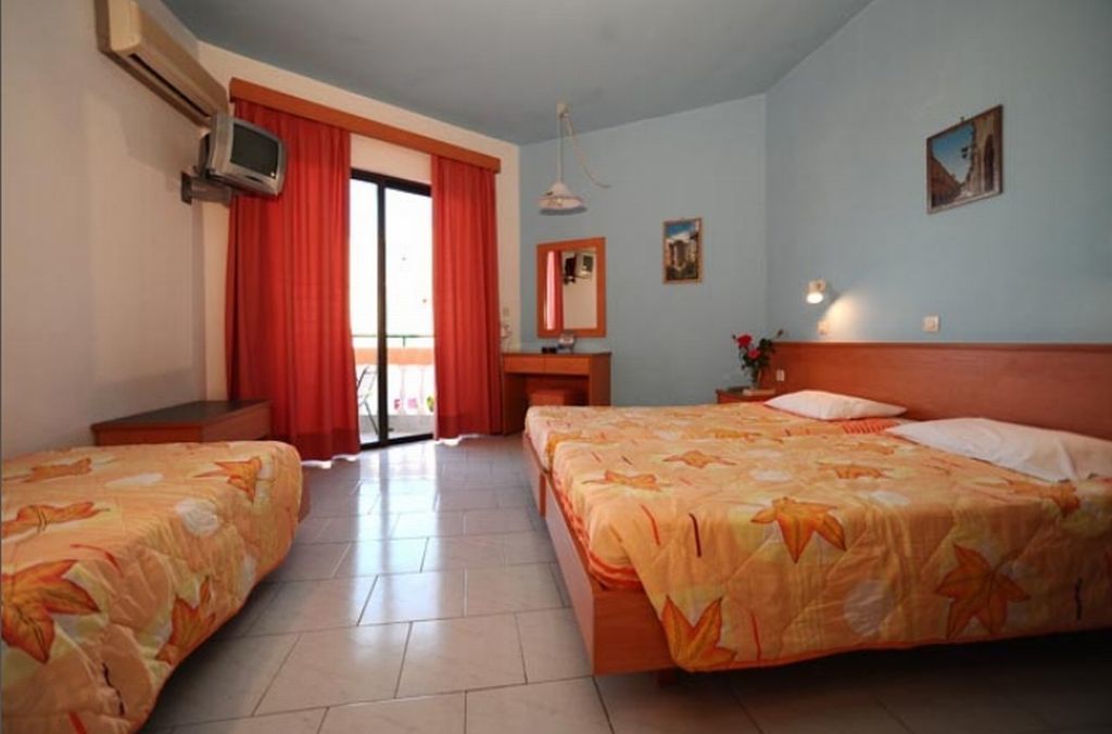 פליראקי Villa George מראה חיצוני תמונה